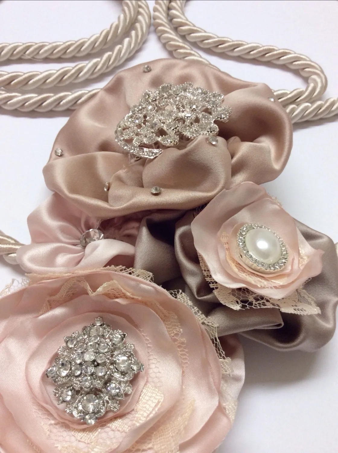 champagne Wedding lasso, Traditional satin rope lasso/champagne lasso/with blush/dusty rose/champagne flowers and silver diamond brooches